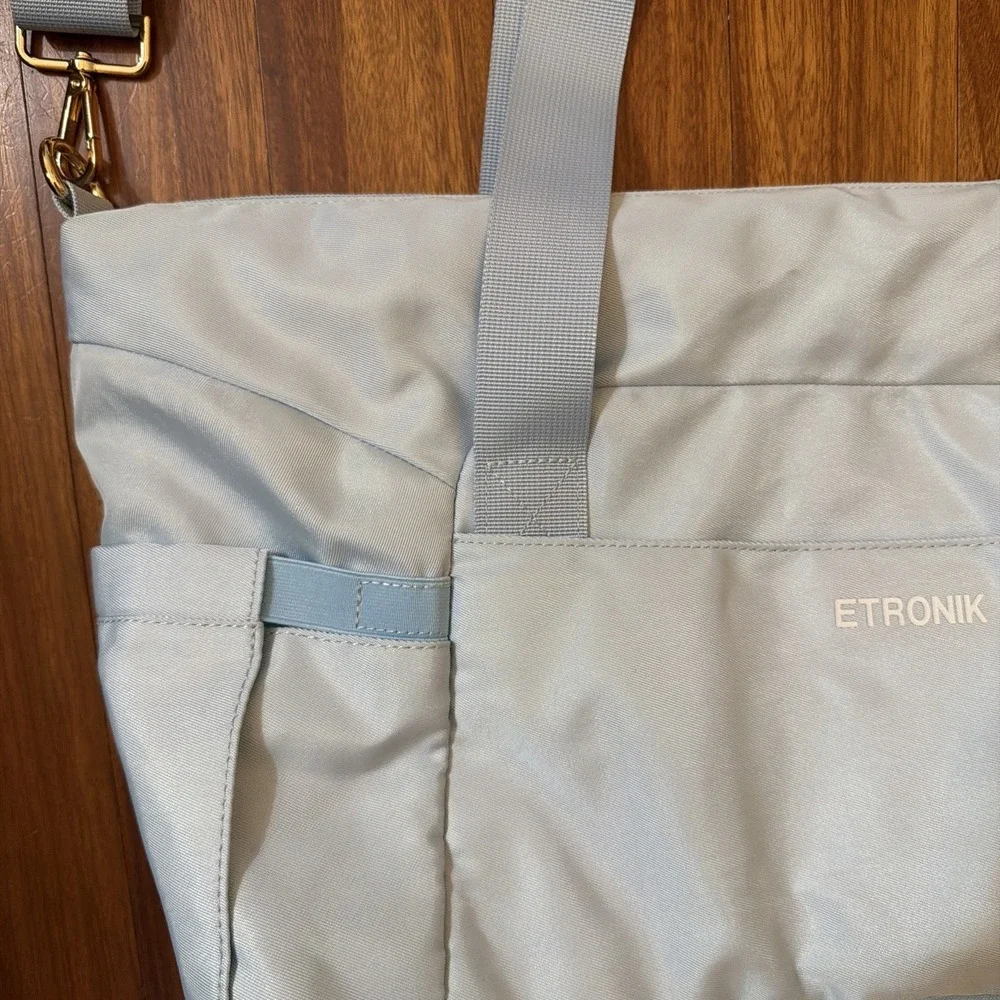 ETRONIK Large Pale Blue Nylon Gym Bag with Removable Strap
